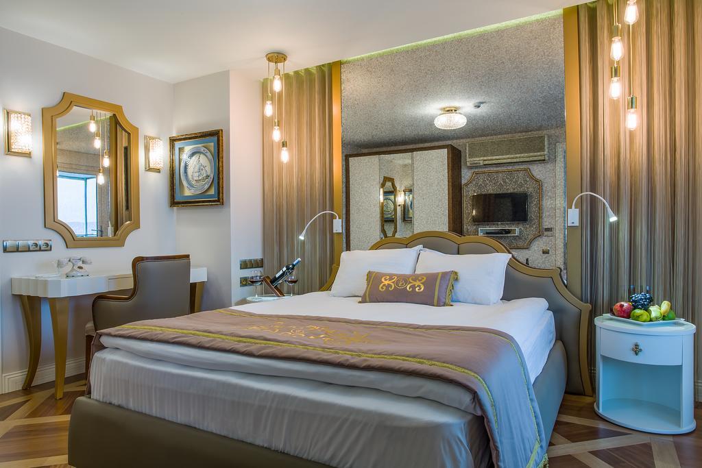 Izmir Palas Hotel Bilik gambar